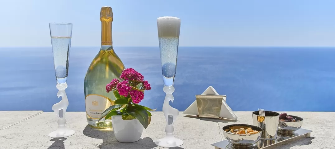 Unkonventionelle Champagner-Bar im Café du Jardin