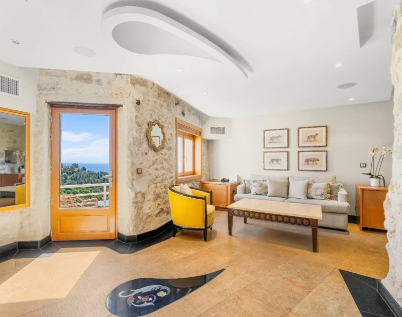 Stay in an Elegance Room