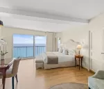Bistronomic Experience in a Deluxe Room